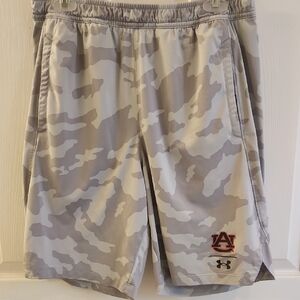Under Armour Men's Gray Camo Shorts